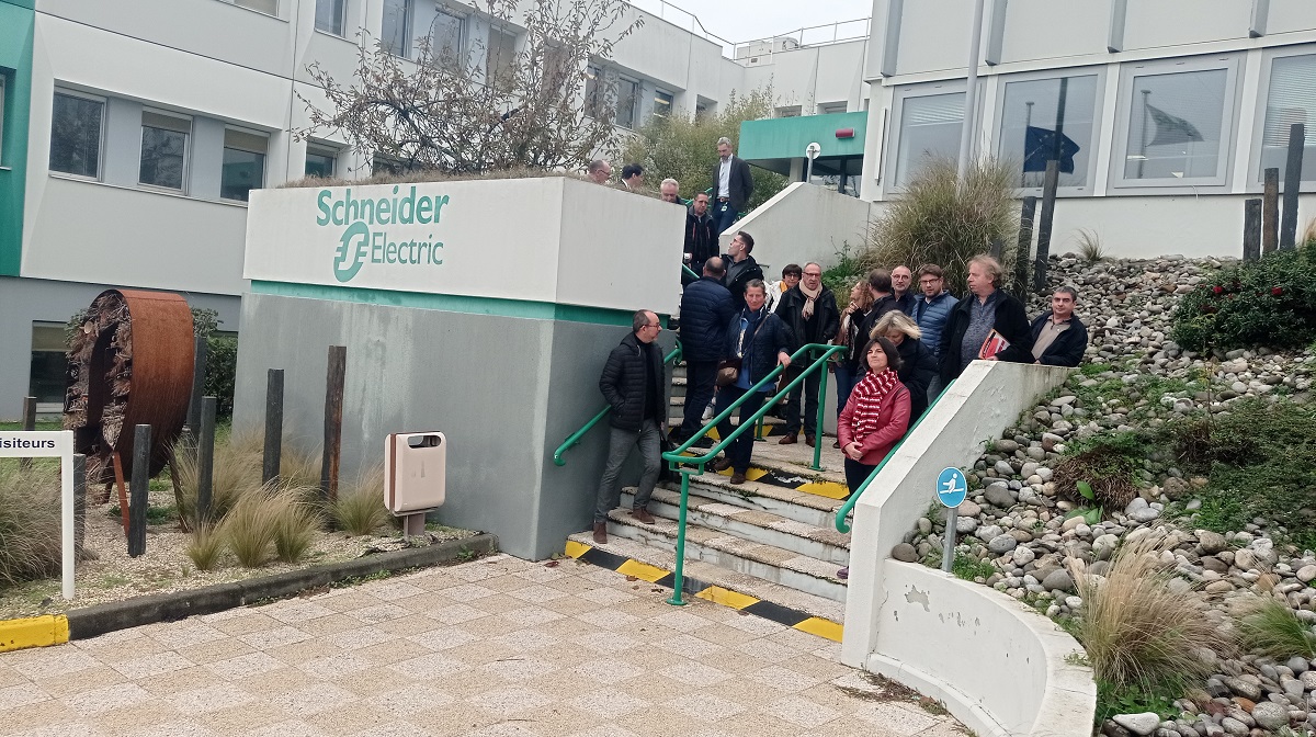  Visite de l'entreprise Schneider Electric à Angoulême