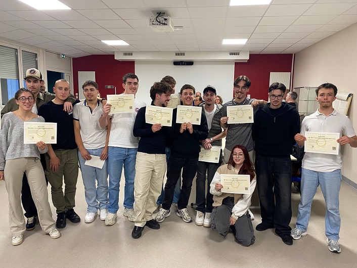  Retour sur la mise des diplômes 2025 au lycée